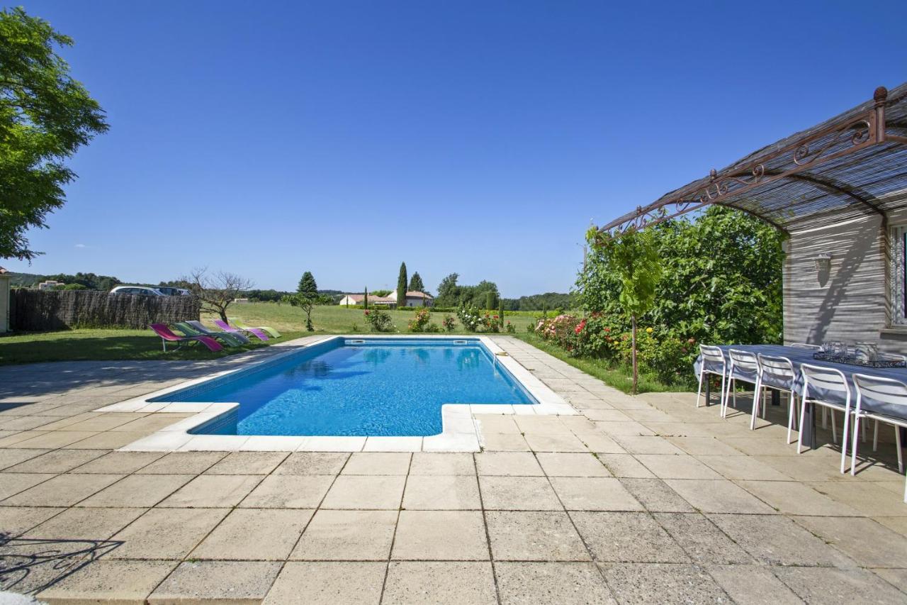 Villa Charmante A La Tour-D'Aigues Avec Piscine Privee Экстерьер фото
