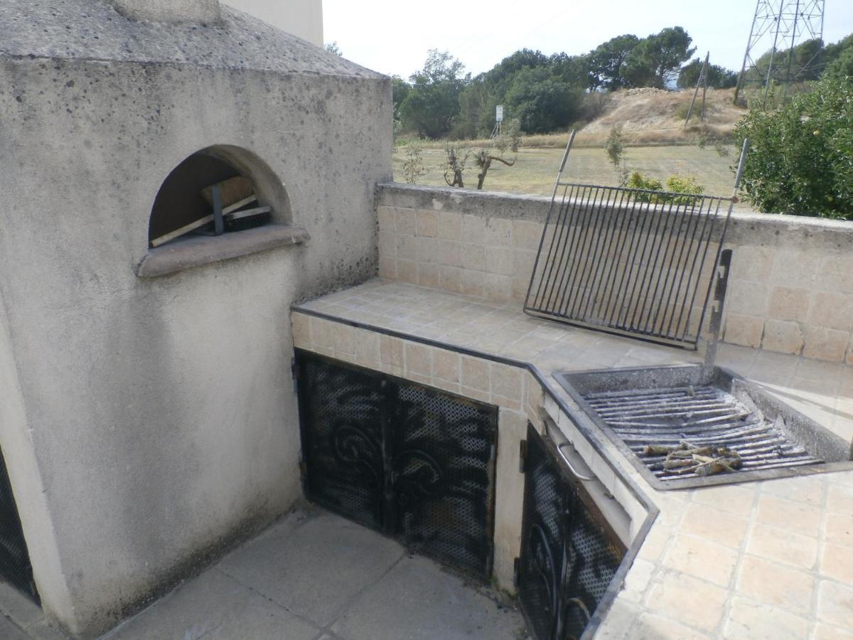 Villa Charmante A La Tour-D'Aigues Avec Piscine Privee Экстерьер фото